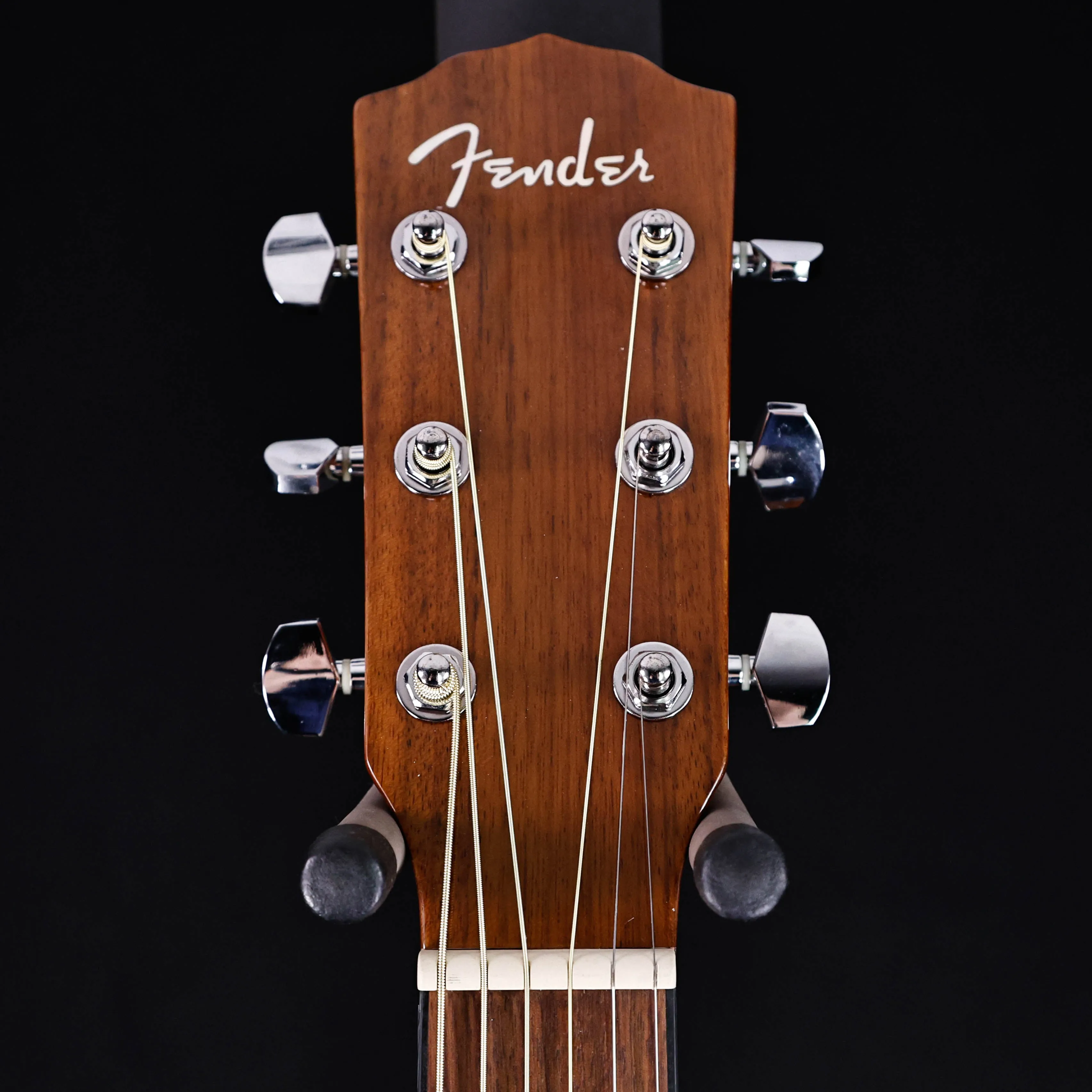 Fender CD-140SCE Dreadnought, Walnut Fb, Natural w/case 4lbs 10.3oz