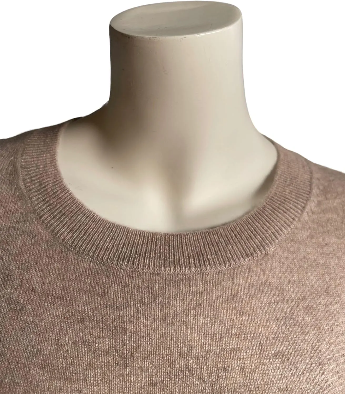 Women's 100% Cashmere Long Sleeve Crew Neck Sweater. Comfort, Luxury, and Soft Silky Texture - Essential Classic Pullover